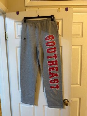Southeast sweatpants by Russell
